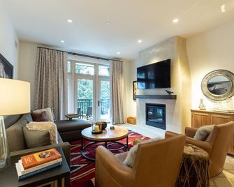 The Blake Residences - Taos Ski Valley - Living room
