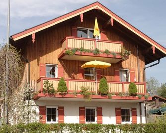 Haus Oberland - Bad Endorf - Gebäude