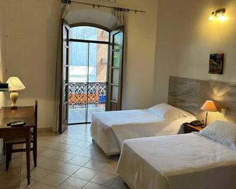 أسونسيون بالاس هوتل - اسونسون - غرفة نوم