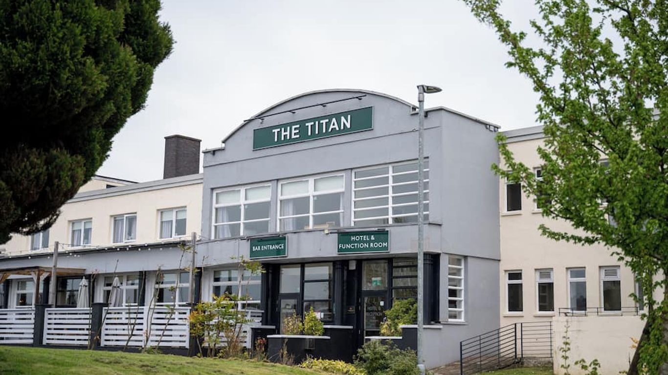 The Titan By Greene King Inns