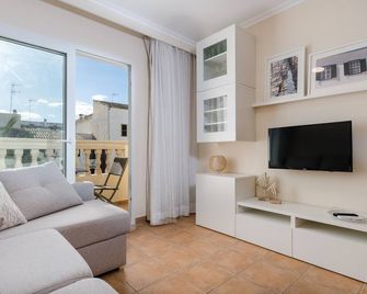 Bonanza 5 - Apartment Near Paradisaical Beach. Free Wifi - Thị trấn Ses Salines - Phòng khách