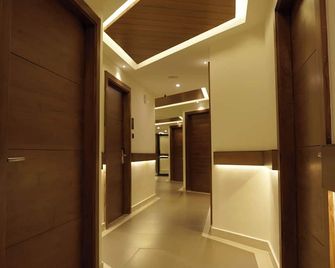Stayon Hotels - Palakkad - Pasillo