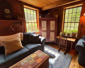 Old Deerfield Treasure! - Deerfield - Sala de estar