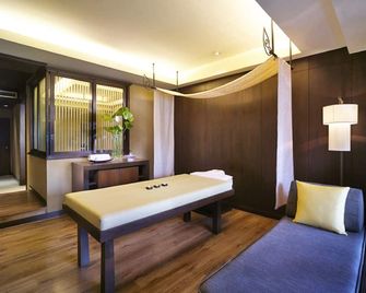 Twin Towers Hotel - Bangkok