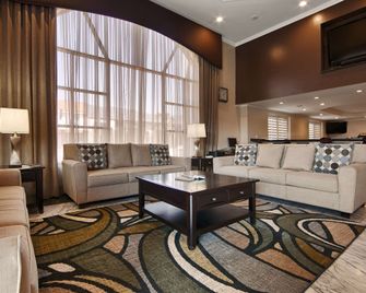 Best Western Pasadena Royale Inn & Suites - Pasadena - Lobby