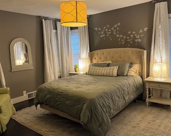 The Cottage at Pine Hill - Kewadin - Habitación