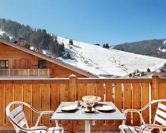 Résidence Prestige Odalys Mendi Alde - La Clusaz - Balcon