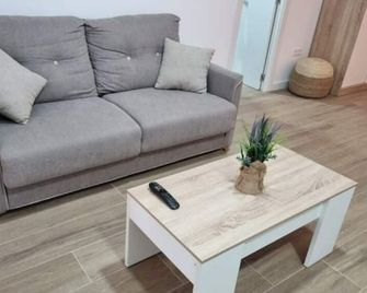 Vivienda Turística Playa El Portil - El Portil - Sala de estar