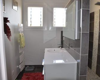 Chambres d'Hôtes Et Spa - Agen - Bad