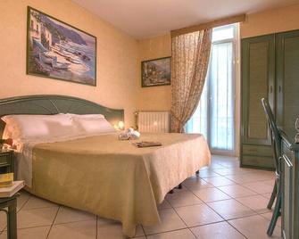 Bel Soggiorno - San Remo - Bedroom