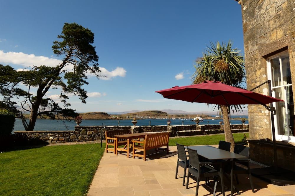 Dungallan Country House - אובן - פטיו