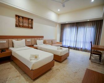 Vs Imperial - Akola - Living room