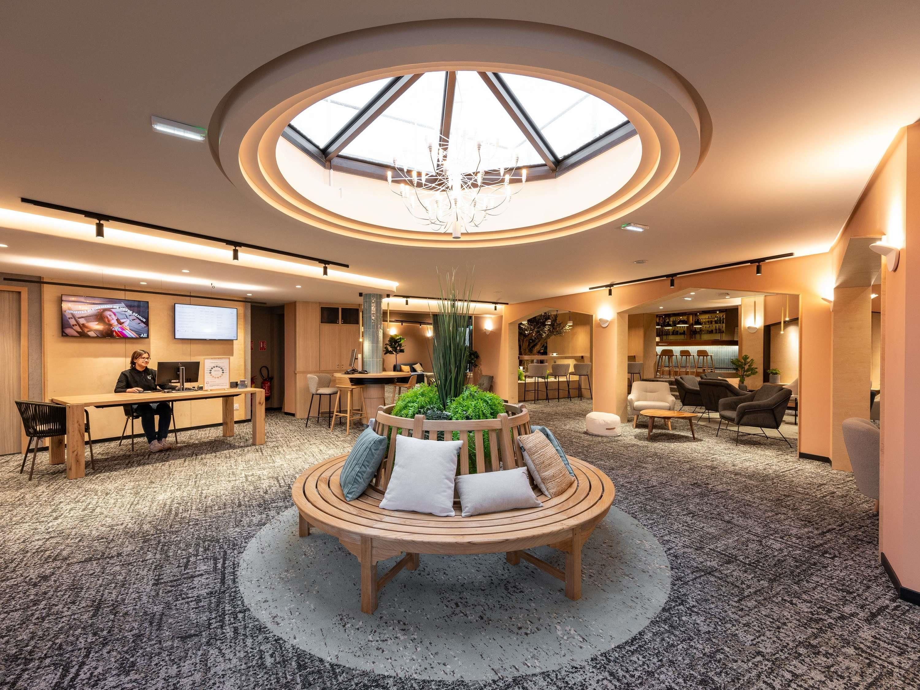 Novotel Mâcon Nord - Porte de Bourgogne - Mâcon - Lobby