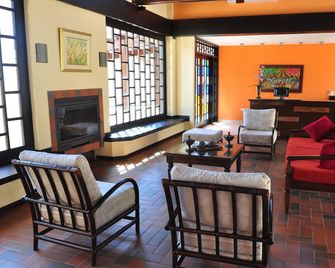 Alta Gracia Parque Hotel - Caacupé