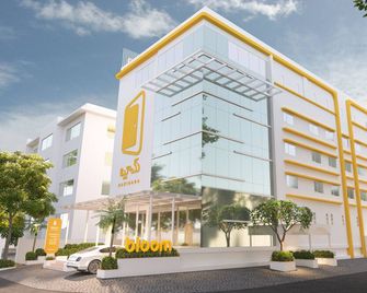 Bloom Hotel - Kakinada - Kakinada - Gebouw
