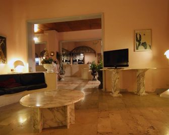 Hotel Liberty - Viareggio - Sala de estar