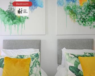 Jungle King Suite with Parking - Bedford - Restaurante