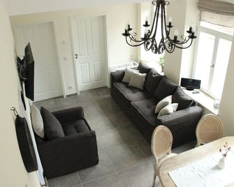 Ferienwohnung an der Elbe - דרזדן - סלון