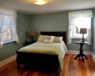 Sunny Home B&B - Charlottetown