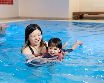 Novotel Milton Keynes - מילטון קיינס - בריכה