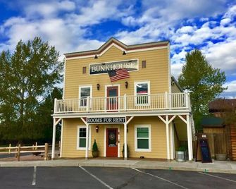 Sisters Bunkhouse - #3 of 4 rooms - Sisters - Edificio