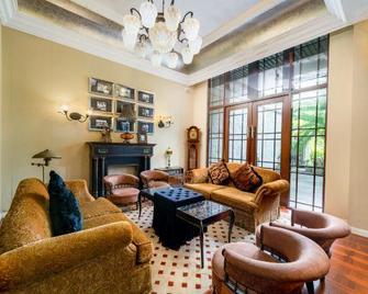 The White House Hotel - גילין - טרקלין