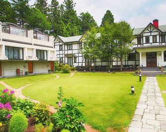 Bettei Himawari Japanese Traditional Cottages - 日光 - 建築