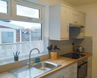 2 bedroom accommodation in Alfreton, near Matlock - Alfreton - Keuken