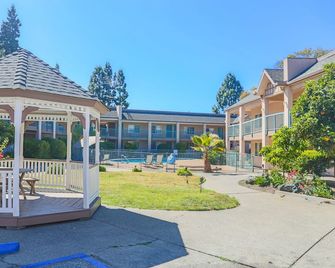 Days Inn by Wyndham Redwood City - Redwood City