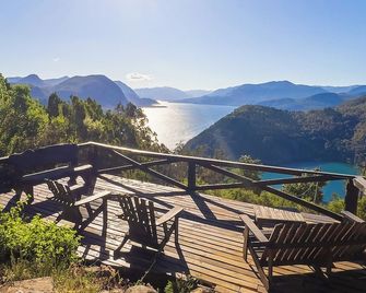 Arrayan Lake View Mountain Lodge & Casa De Te Arrayan - San Martin de Los Andes - Varanda