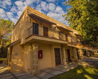 Rincon Del Montero - Parras de la Fuente - Edificio