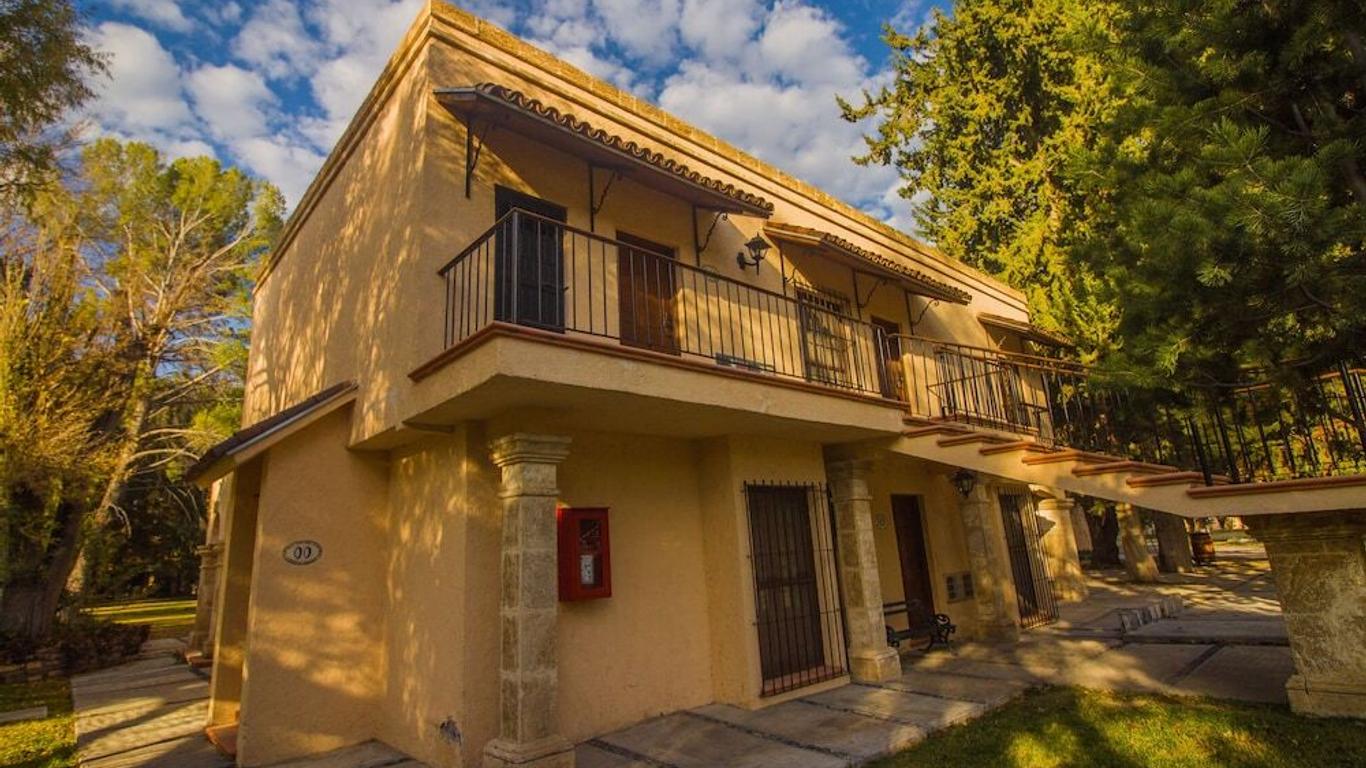 هوتل رينكون ديل مونتيرو