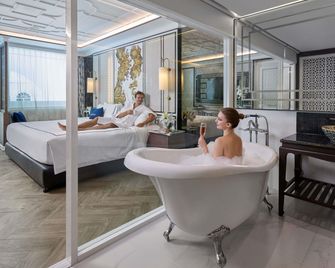 Mövenpick Myth Hotel Patong Phuket - Phuket - Sovrum