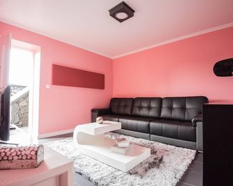 Apartment Orchid - Piedade - Sala de estar