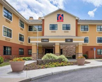 2 Queen Beds | Non-Smoking, Kitchen - Fishkill - Building