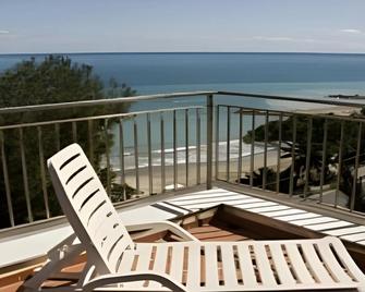 Hotel Ambassador - Laigueglia - Balkon