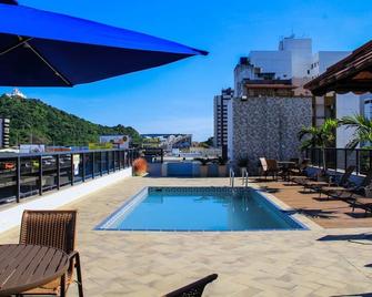 Champagnat Praia Hotel - Vila Velha - Bazén