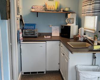 Cottage Rental Beautiful St Lawerence River - Cape Vincent - Kitchen