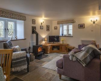 Wavering - Axbridge - Living room