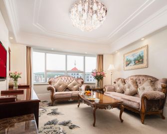 Jianyin Hotel - Xining - Bedroom