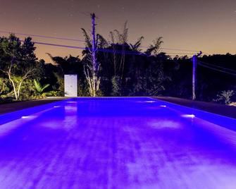 Natureza, Piscina, Churrasqueira |Brazilian Corner - Ibiúna - Pool