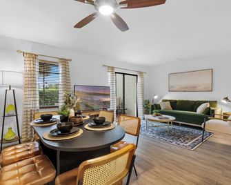 Fantasy Villas resort - Waterpark Included - Family Paradise! minutes to Disney - Kissimmee - Dining room