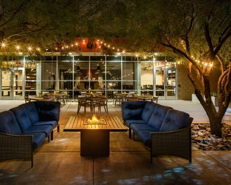 Four Points by Sheraton at Phoenix Mesa Gateway Airport - Mesa - Patio