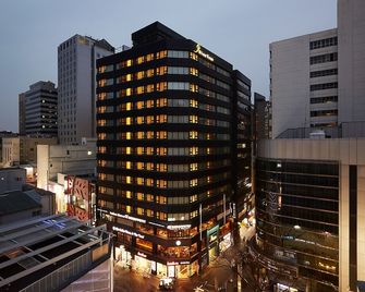 NINE TREE BY PARNAS SEOUL MYEONGDONG 1 - סיאול - בניין