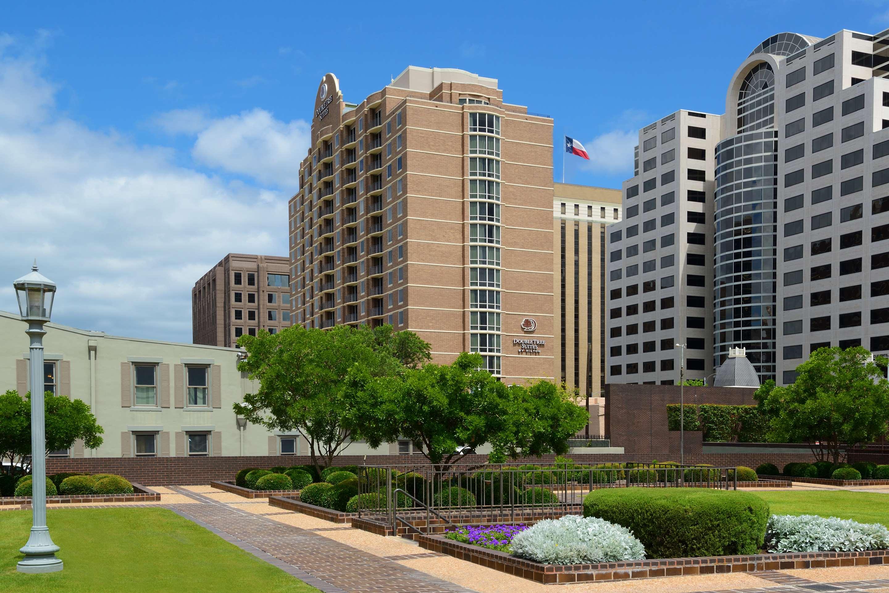 DoubleTree Suites By Hilton Austin Downtown Capitol From $100. Austin ...