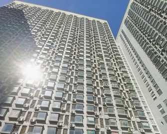 Hanting Hotel Wanxianghui In Front Of Anshan Station - Anshan - Gebouw