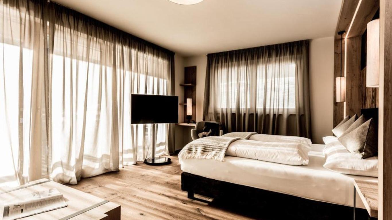 Hotel Pinei