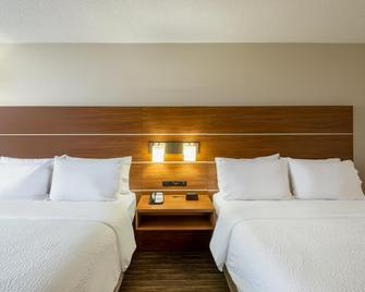 Holiday Inn Express Cleveland-Vermilion - Vermilion - Bedroom