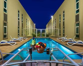 City Hotel Duqm - Duqm - Piscine