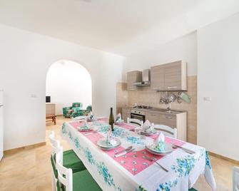 Villa Melograno - Torre Lapillo - Sala pranzo